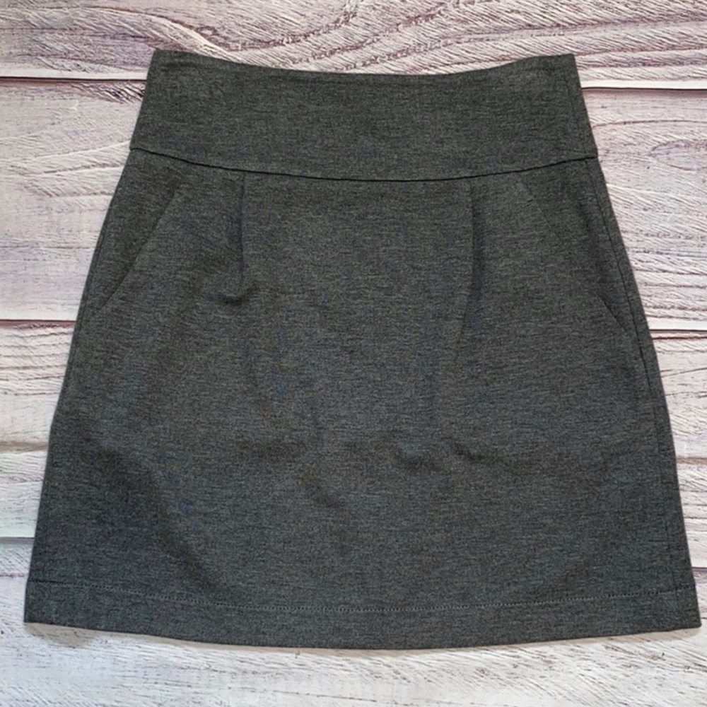 Theory gray Lacey knit skirt